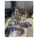 International Silver Serving Dishes - Creamer