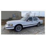 1990 Lincoln Town Car - Rough but Runs