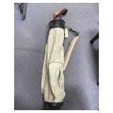 Titleist Golf Bag w/5 Assorted Golf Clubs