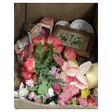 Box of Assorted Home Dï¿½cor