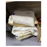 5 Pcs - Pillows - Comforter - Wool Blankets