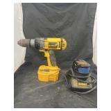 DeWalt Drill w/Battery & Charger