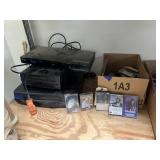 4 Pcs - Box of Cassette Players - Blue Ray Player