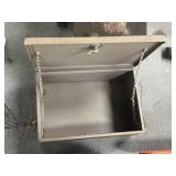 Small Metal Safe w/Key