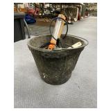 Rubber Bucket w/Bungee Cords & Shop Light