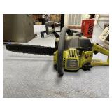 Poulan Pro Chain Saw - Gas - 14" Bar