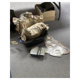 Plastic Litter Box w/Throw Pillows & Cat Dï¿½cor