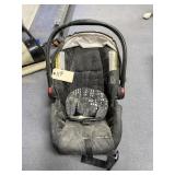 Graco 30 Click Connect Infant Carrier w/Base