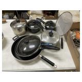 8 Pcs - Assorted Cookware