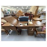 Bernina Sewing Machine in Cabinet