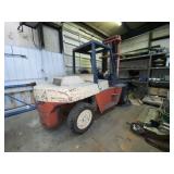Nissan 15500 Diesel Forklift - Hydraulic Forks