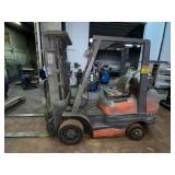 Toyota Warehouse LP Forklift - 2 Stage
