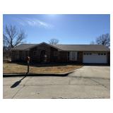 908 Colonial Ct Pryor, OK 74361