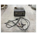 Deep Cycle 10 Amp Battery Charger