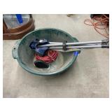 Feed Bowl w/Tripod Chair