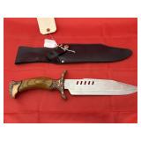 Maxam Buck Knife in Sheath