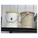 2 Pcs - Minnow Buckets