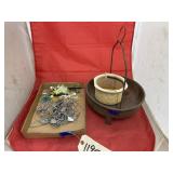 2 Pcs - Fishing Lures & Fishing Baskets