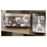 2 Pcs - Atlantis Willy Lee Orbital Rocket & More