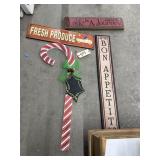 4 Pcs - Assorted Wall Hanging Decor