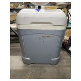 Igloo Insulated Ice Chest on Wheels
