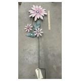 Metal Flower Yard Dï¿½cor