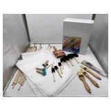 4 Ct. Art Lot - (1) 4 Pack Of Assorted Wide Brushe