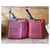 2 Pcs - Plastic 2 Gal Gas Cans