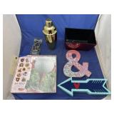 Valentine Dï¿½cor & More