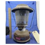 Coleman Lantern model 275 - has broken glass