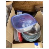 Box plastic nesting bowls w/lids & more