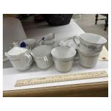 Bouquet Diamond China cups - Saucers - Sugar