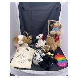 Metal Wall Dï¿½cor - Wicker Basket & More