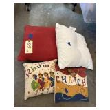 4 Pcs - Throw Pillows