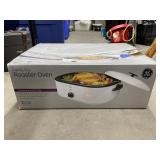 GE Family Size Roaster Oven in Box