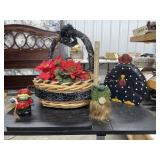 Basket w/Wooden Chicken - Silk Dï¿½cor