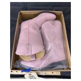 Pr Ladies Pink Boots Sz 8 NIB