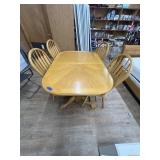 Dining Table w/Leaf & 4 Chairs
