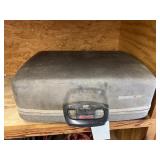 Electra 120 Elec Typewriter in Case