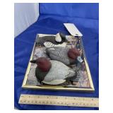 2 Pcs Hunting Wall Art & 3 Decorative Ducks
