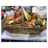 Basket w/Fall Harvest Dï¿½cor