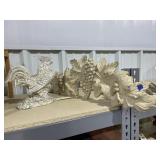 2 Pcs - Decorative Rooster & Leaf
