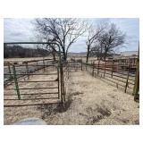 Powder River? Pen - Alley & Tub