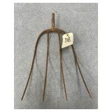 Vintage Metal Pitchfork Head - no handle