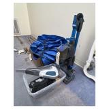 Shark Duo Clean Cordless Vac w/batteries