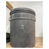 Metal 5-Gal Bucket w/Lid
