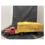 Vintage Plastic IH Toy Truck/Trailer