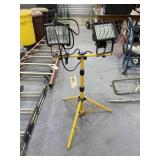 Elec Light on Tripod