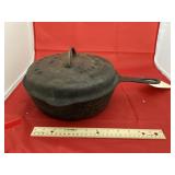 Griswold Cast Iron Chicken Pan #8 w/Lid