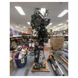 Christmas Birdhouse Dï¿½cor 51"H